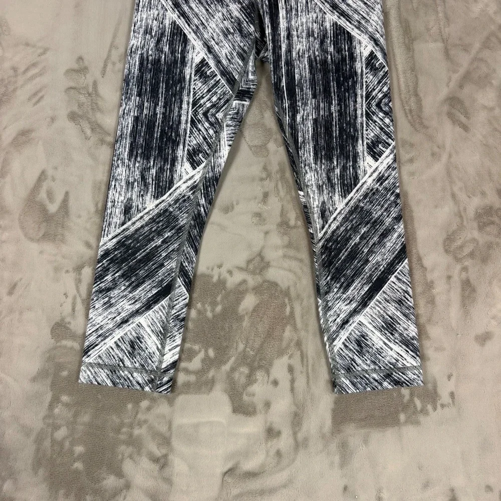 Lululemon Wunder Under Crop Leggings Black White Brushstroke Print Womens 4